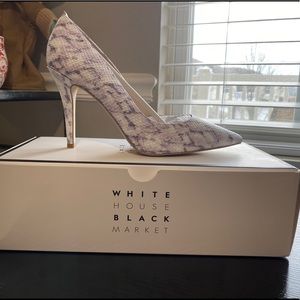 White House Black Market pumps